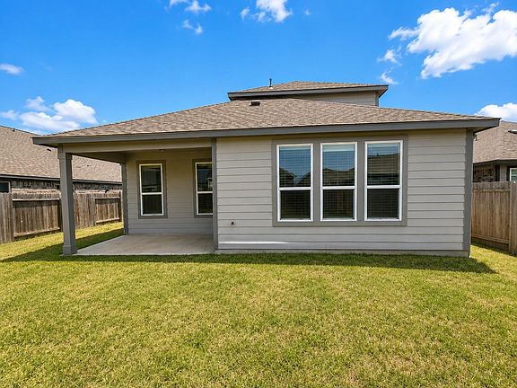 3rd image of 108 Grazing Meadows Ln