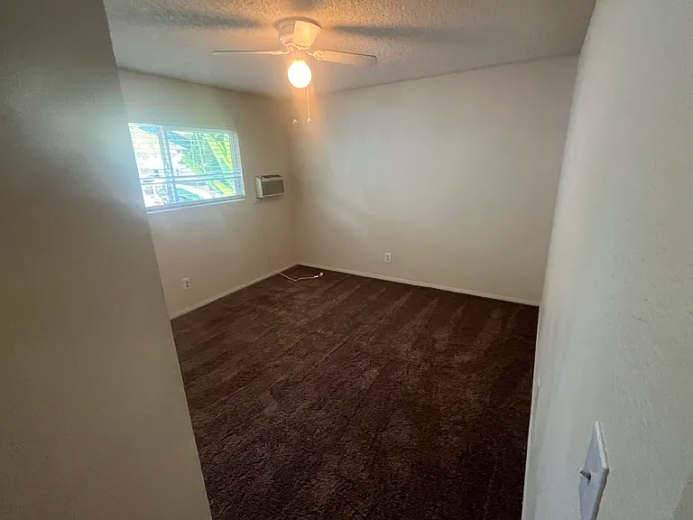 1961 Evergreen St #1965 — Photo 15
