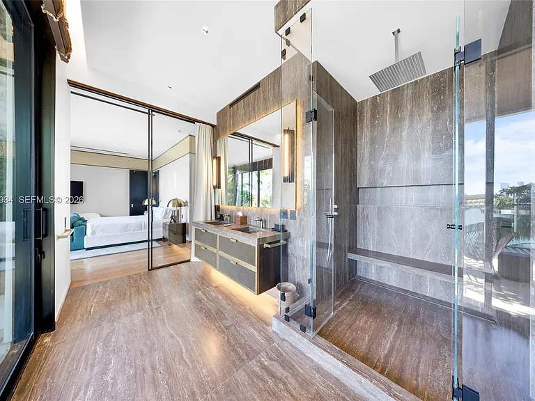 200 W Rivo Alto Dr — Photo 46
