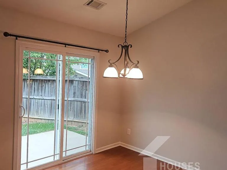 317 Millervale Rd — Photo 6