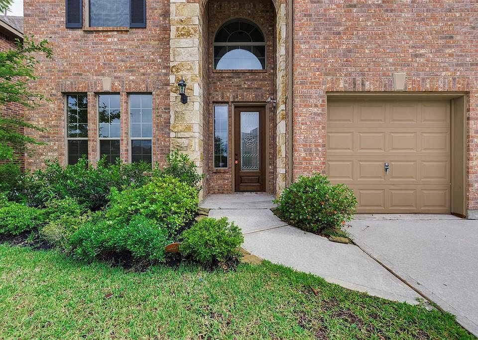 1st image of 21369 Kings Guild Ln