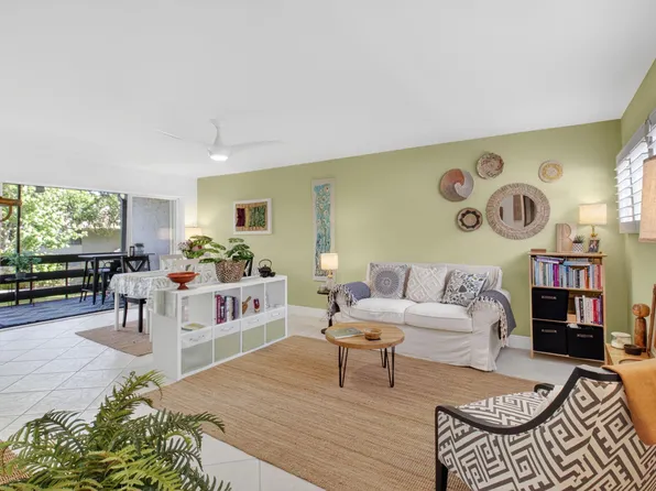 149 NW 70th Street #106c, Boca Raton, FL 33487