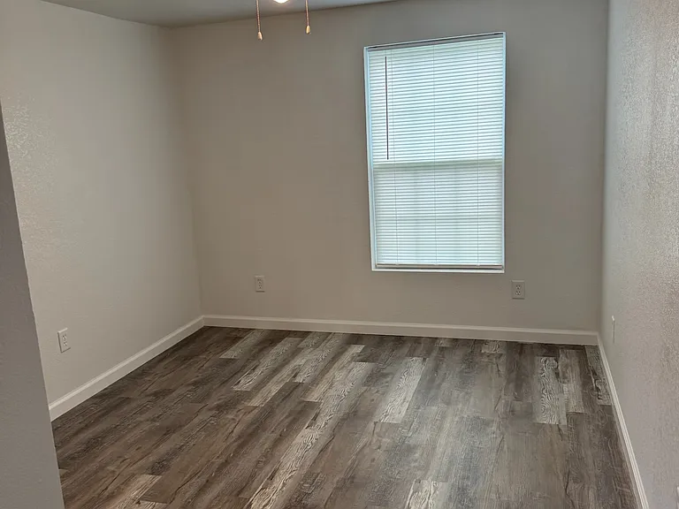 405A N Daugherty Ave #A — Photo 5