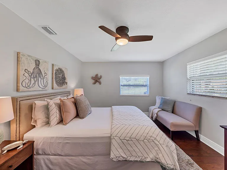 113 Harbor View Ln — Photo 31