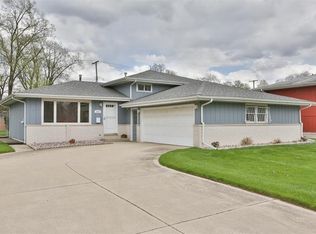 329 N Lindberg Ave, Griffith, IN 46319