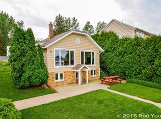 7215 Belding Rd NE, Rockford, MI 49341