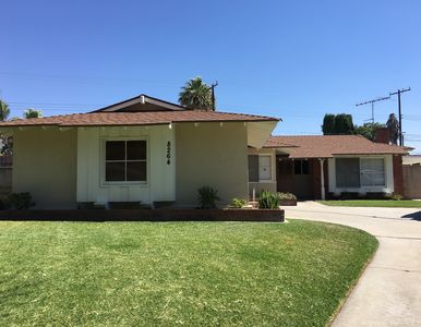 8264 Buckingham Pl, Riverside, CA, 92504
