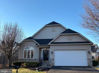 259 Kingsfield Dr, Souderton, PA 18964