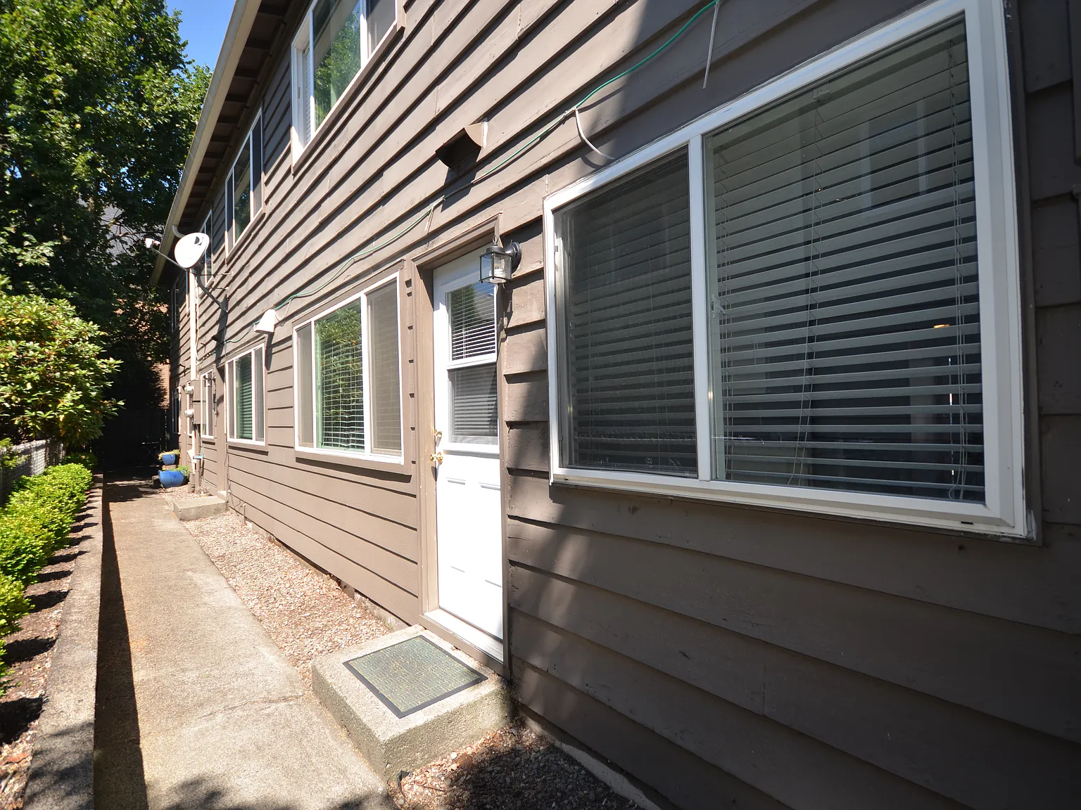5509 SE 22nd Ave — Photo 3