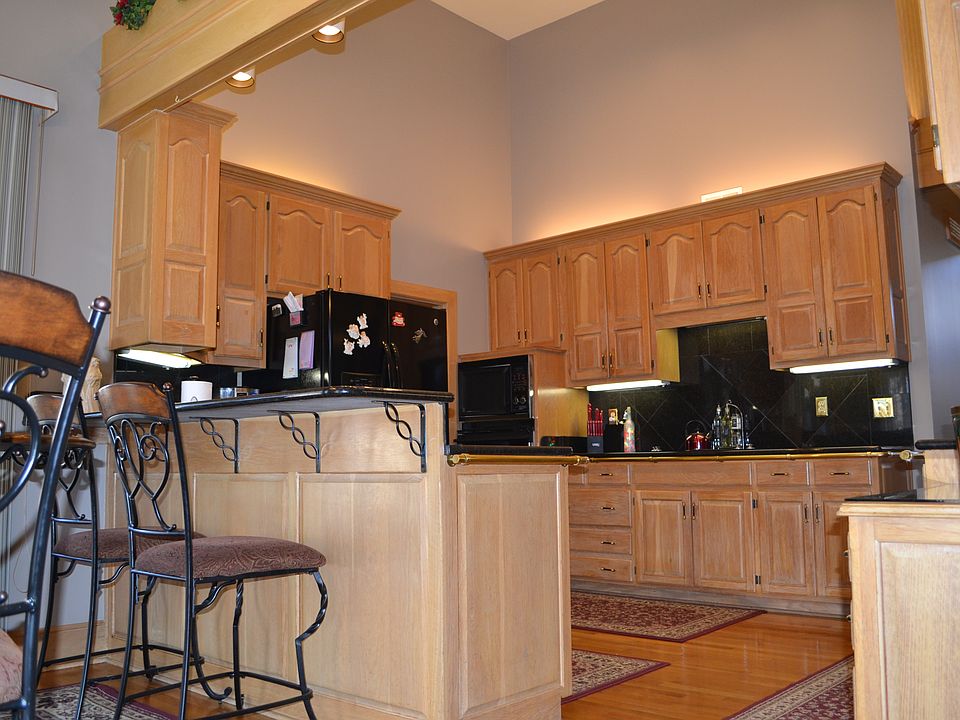1st image of 2003 NE Newport Ct