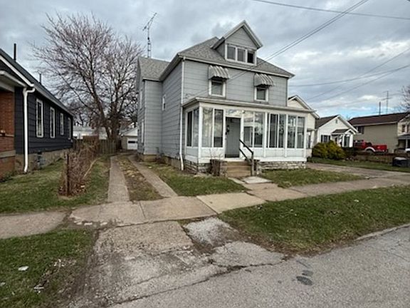2nd image of 214 Shelby St
