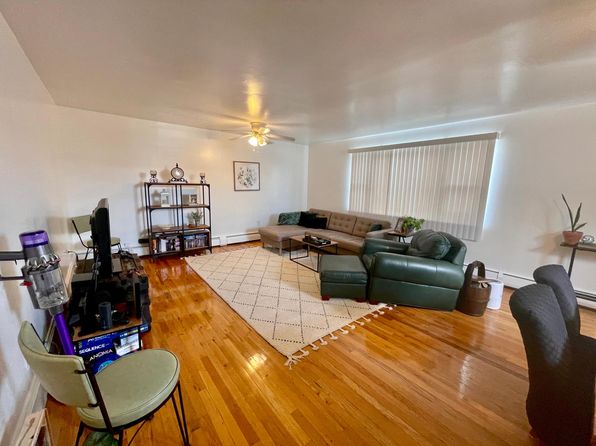 1403 9th St Floor 2