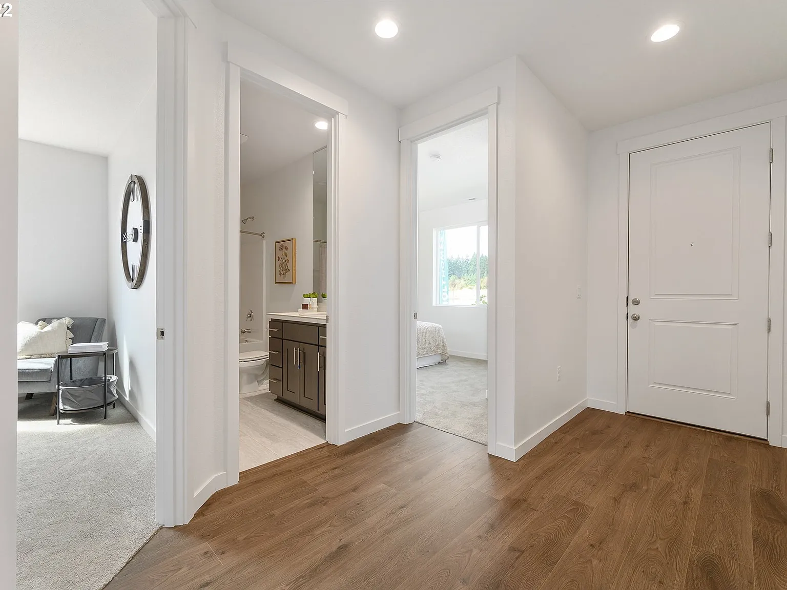 3 bed, 1600 sqft, $3,500 — Photo 2