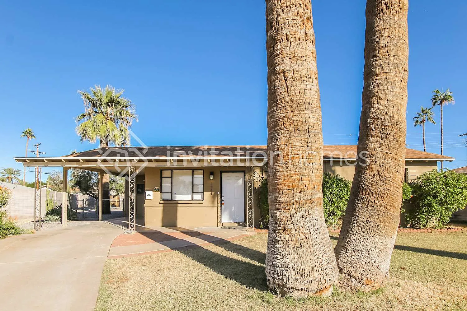 1944 W Gardenia Drive Phoenix, AZ 85021 — Photo 1