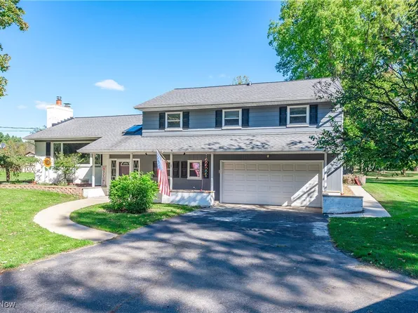 8353 Riverview Rd, Brecksville, OH 44141