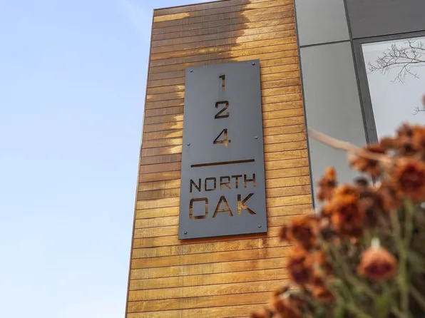 124 N Oak St, Traverse City, MI 49684