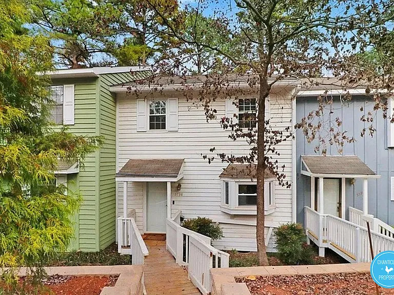 5738 Three Oaks Dr #1 — Photo 23