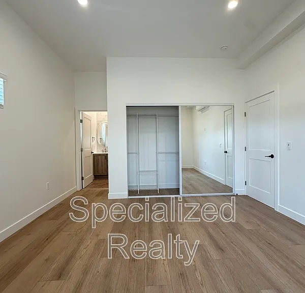 1135 Scofield Dr #A — Photo 9