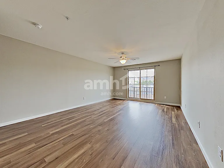 20747 W Maiden Ln — Photo 9