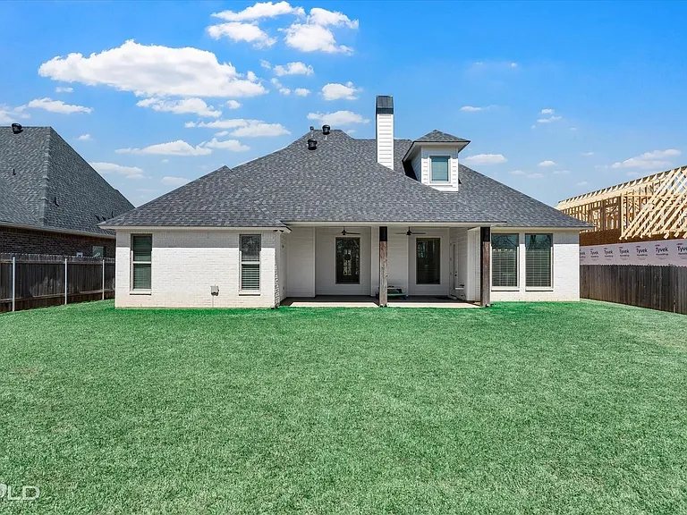 231 Conti Way — Photo 31