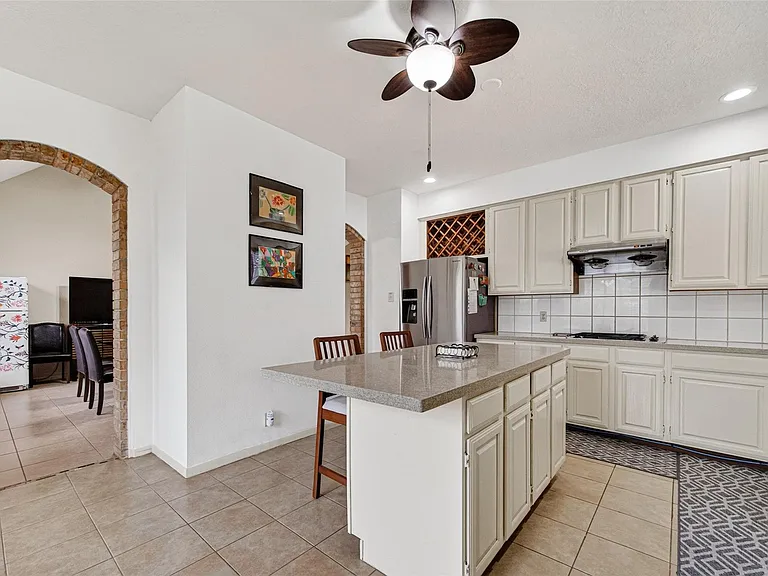 811 Colony Glen Ct — Photo 10