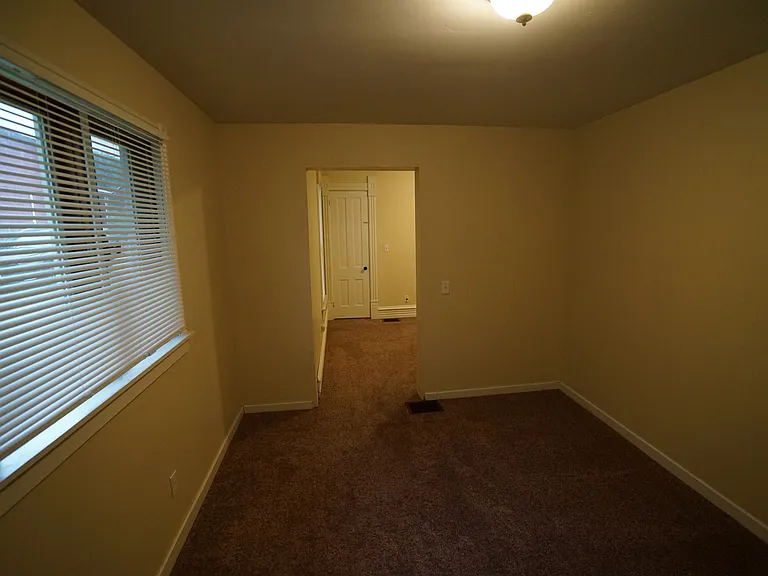 E7602 Spring Dr — Photo 7