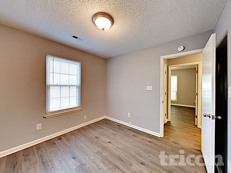 10334 Creswell Ct — Photo 11