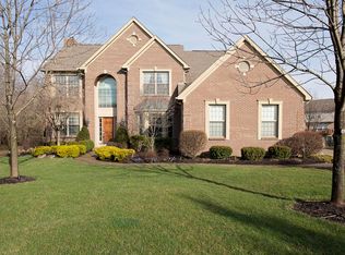 6877 Stonehedge Cir, Loveland, OH 45140