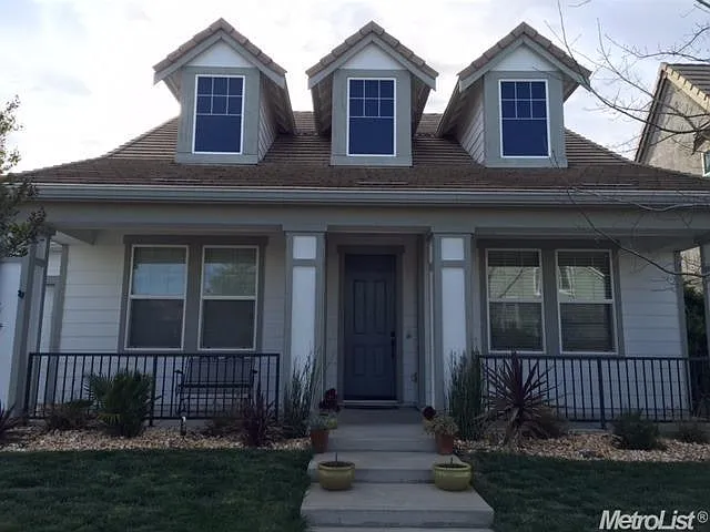 2089 Rhodes Ln photo 1