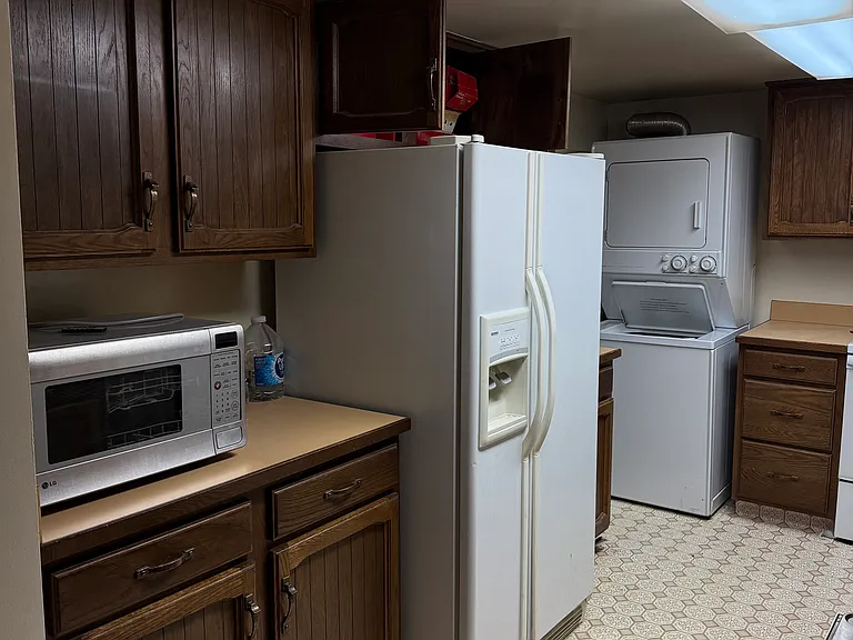 2411 Lily Langtry Ct — Photo 9