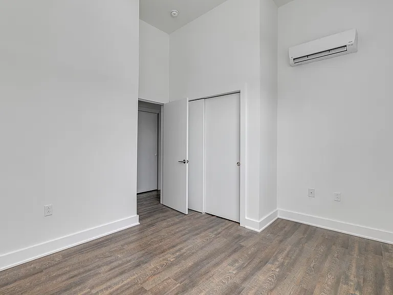1416 Upland St — Photo 5