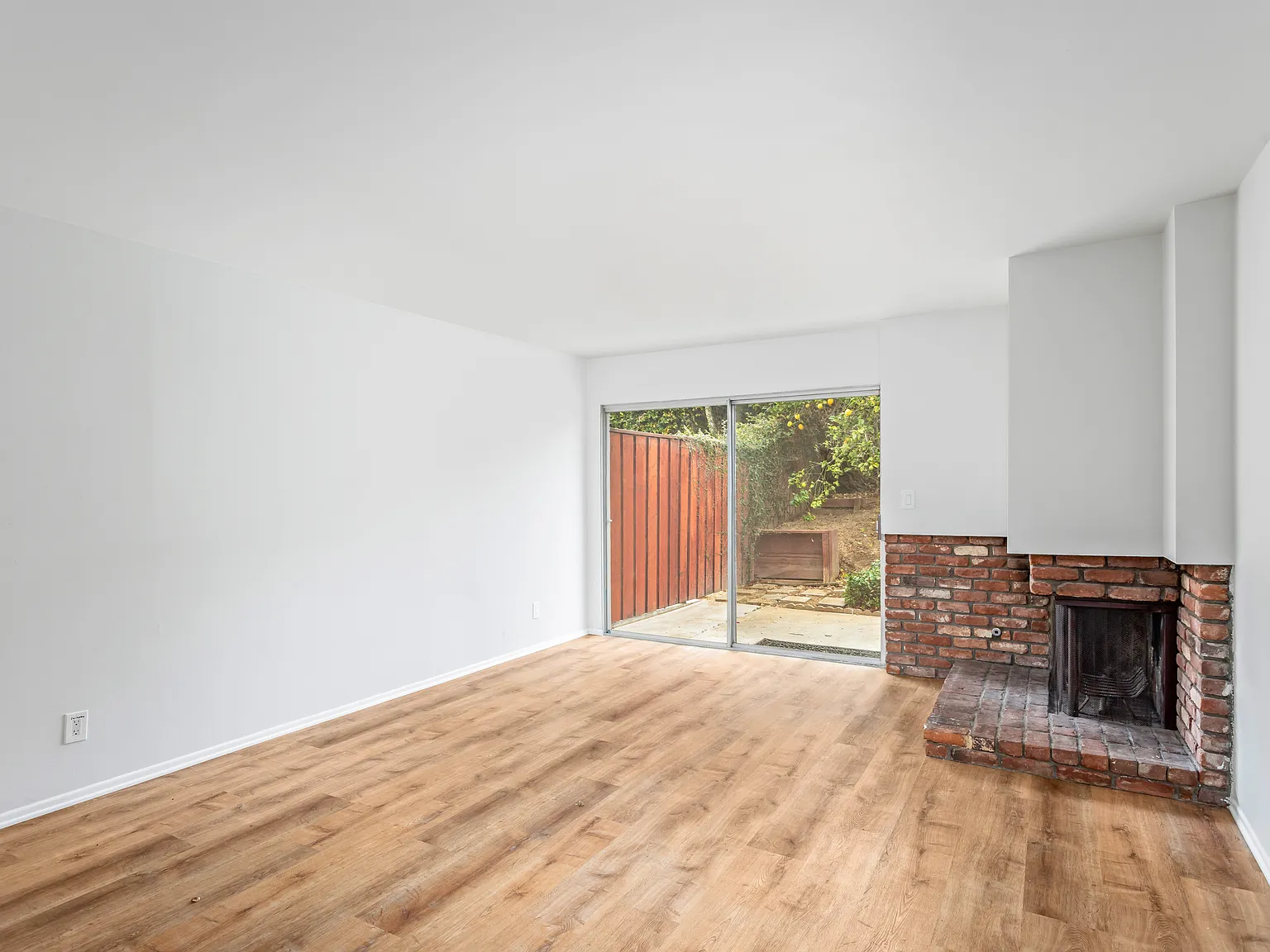 2 bed, $3,500 — Photo 4