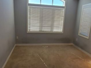 103 Bridlewood Blvd E, Whitby, ON L1R 0N2