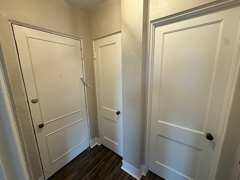 15707 Detroit Ave #14 — Photo 16