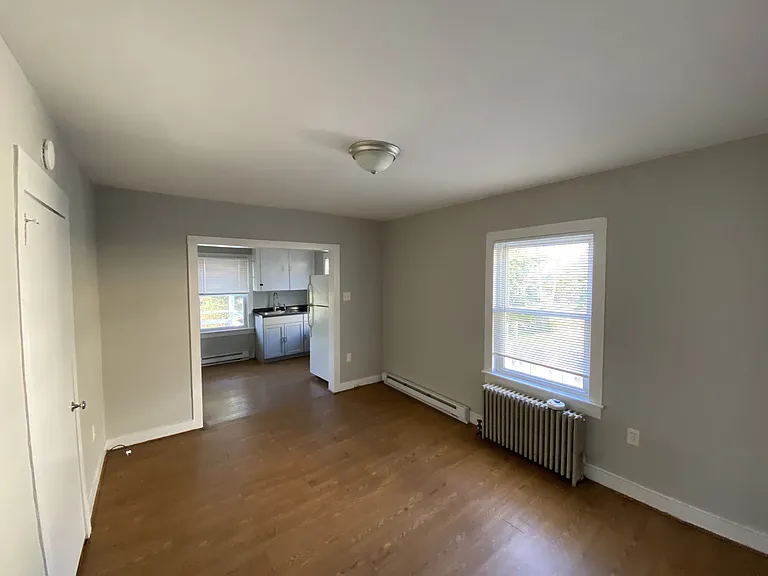 241 York St — Photo 6