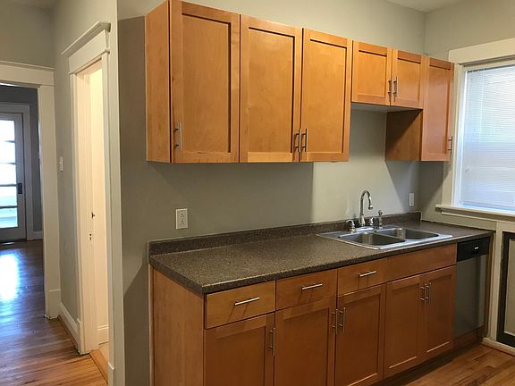 3rd image of 2019A Maury Ave #A