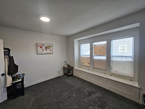 4th image of 135 Wisconsin Ave #1