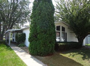 519 Mallard St, Rochester Hills, MI 48309