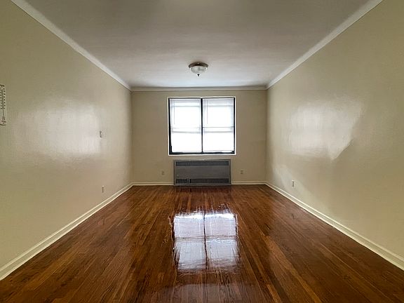 2nd image of 150 104th Ave #11