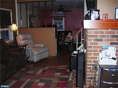 3rd image of 303 Chestnut Ave