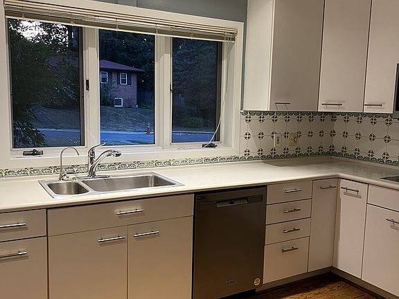 2nd image of 6112 Robinwood Rd
