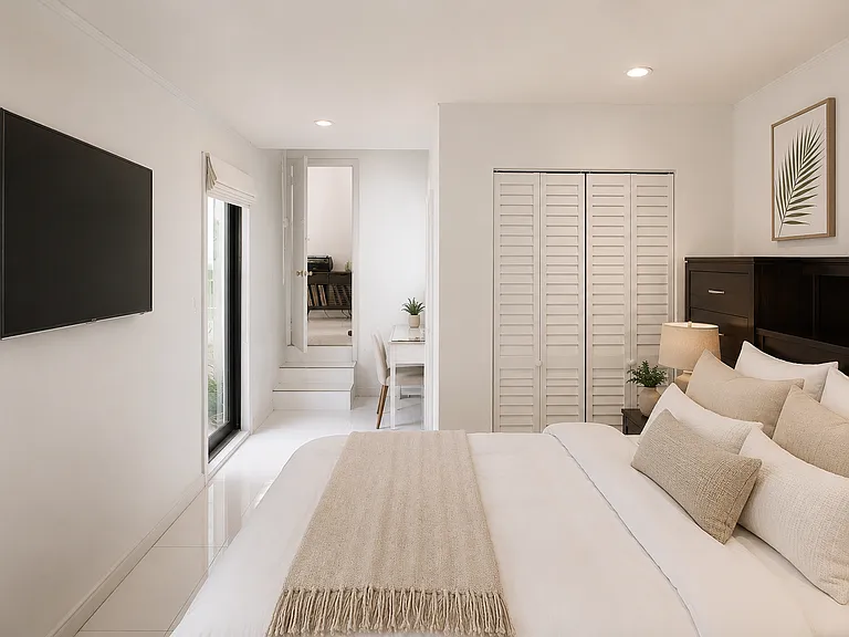 9021 N Miami Ave — Photo 13