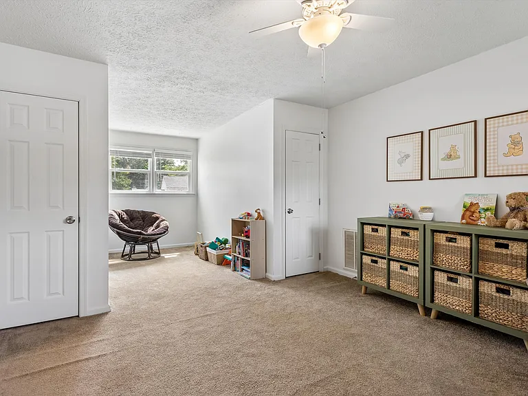 160 Fairmont Dr — Photo 29