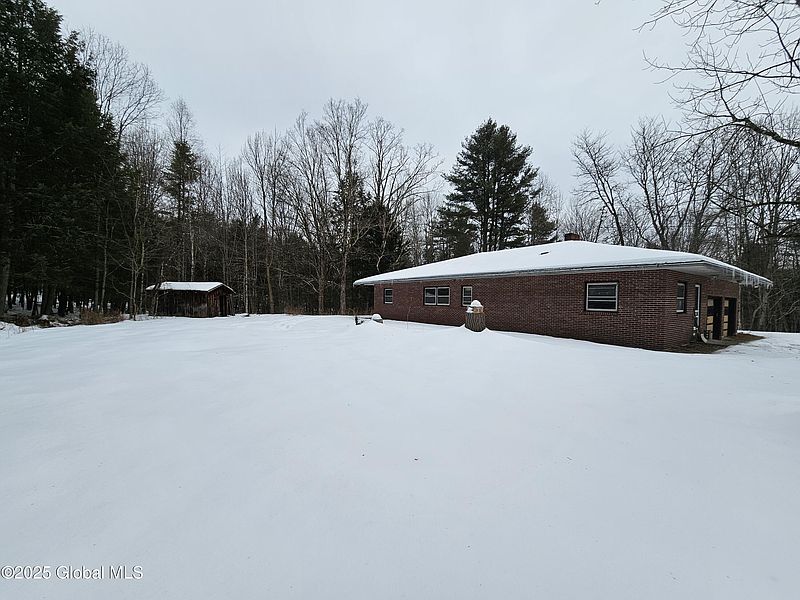 3rd image of 34 Toad Point Road