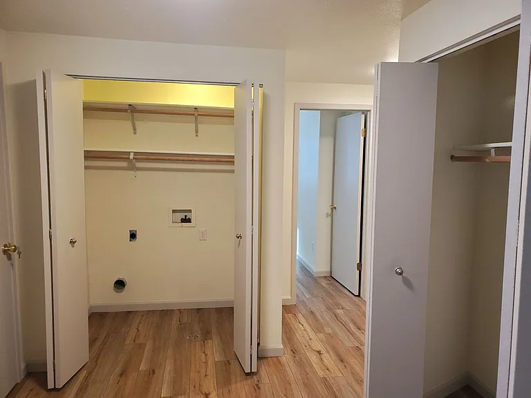 108 11th St #B — Photo 6