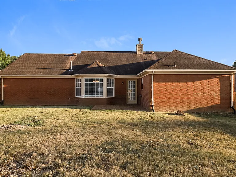 25 Oakridge Cv — Photo 15