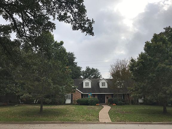 4th image of 5106 Meadow Crest Dr