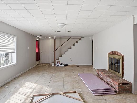 2nd image of 6305 Ralston Ave