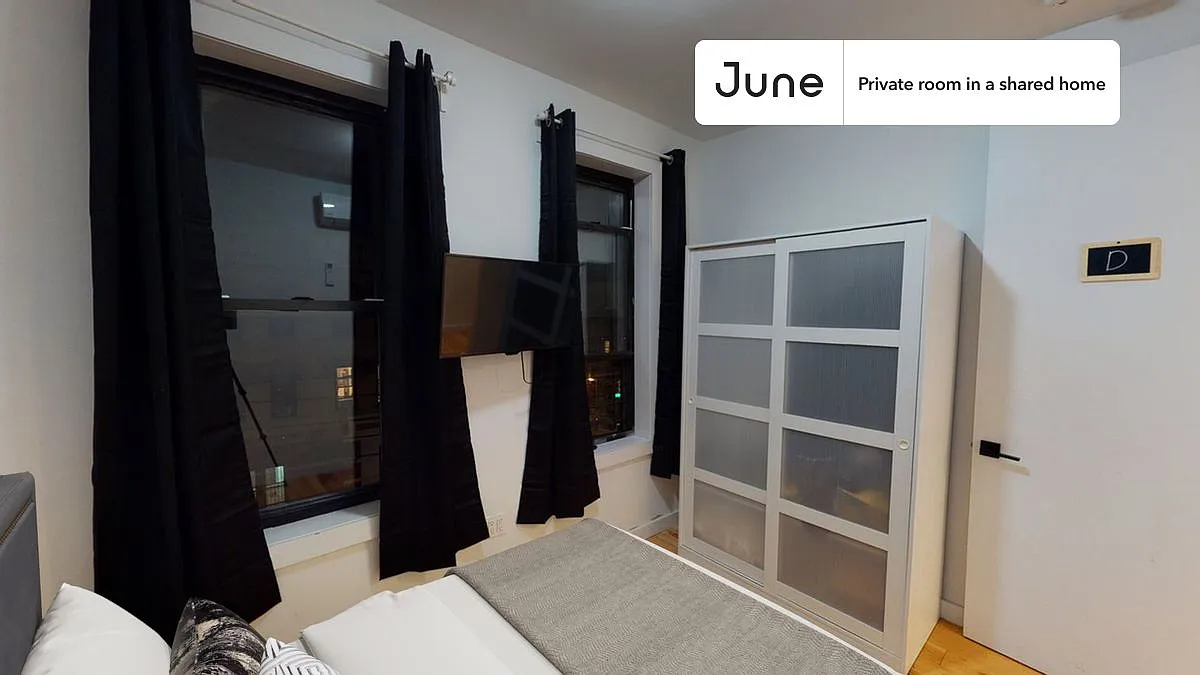 Queen bedroom in 4 bed/2 bath home in Ridgewood #461 D — Photo 1