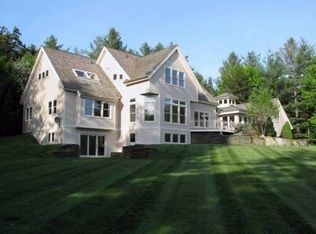 959 Sinclair Dr, Stowe, VT 05672